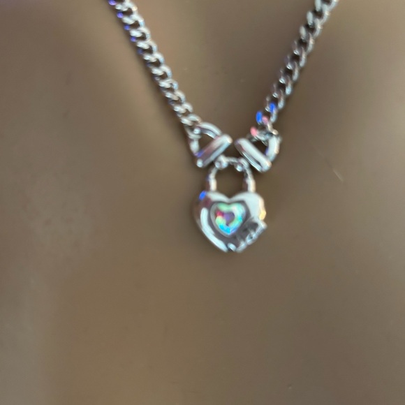 Heart Pendant on Silver Chain - Picture 2 of 3